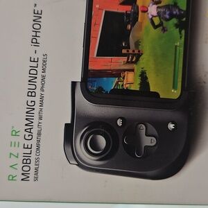 Razer Mobile Gaming Controller Bundle- iPhone/Wireless
